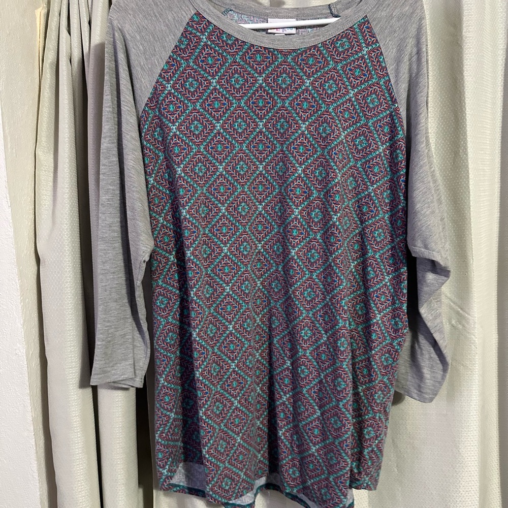 LuLaRoe Gray Top with Vibrant Pattern